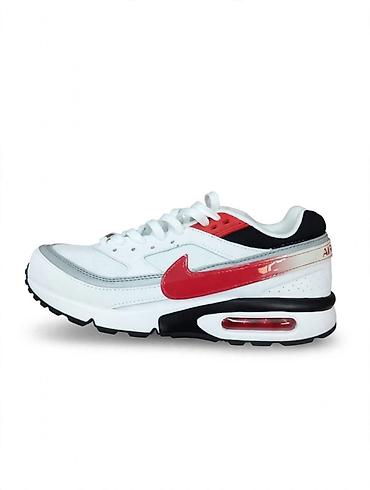 buzz nike dunk: Nike Air Max tenisice – model sa vidljivom Air jedinicom u peti. - — 1