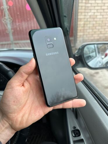 Realme: Samsung Galaxy A8 2018, Б/у, 32 ГБ, цвет - Черный, 2 SIM