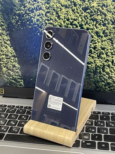 самсунг а 57: Samsung Galaxy A55, Б/у, 256 ГБ, цвет - Черный, В рассрочку, 2 SIM