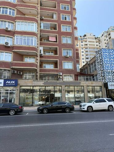 📍Həsən Əliyev küçəsinin ən prestij yerində. Yeni tikili binanin