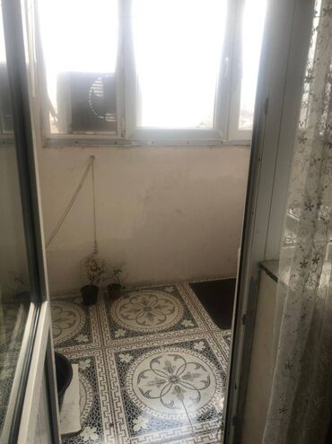 Uzunmüddətli kirayə mənzillər: Razində (Akkorda) 19 mertebeli binanın 15-ci mərtəbəsində ümumi sahəsi — 8