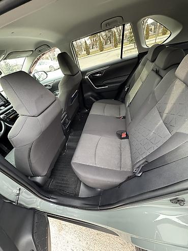 Toyota: Toyota RAV4: 2021 г., 2.5 л, Автомат, Бензин, Кроссовер — 10