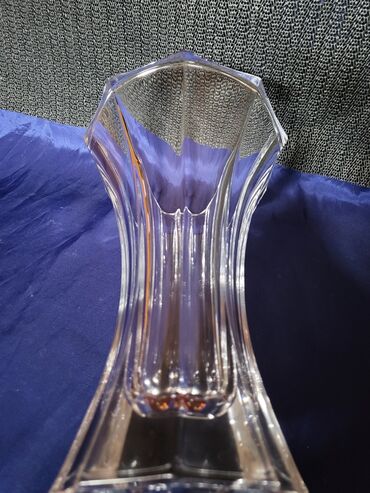 Vaze i saksije: Vaza, Staklo, Novo na lalafo.rs — 15 Vaze i saksije: Vaza, Staklo, Novo — 15