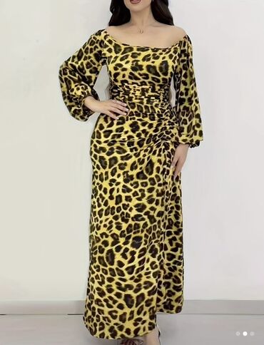 Пиджаки: Leopard printli, sarı rəngdə, uzun qollu, off-the-shoulder stilli