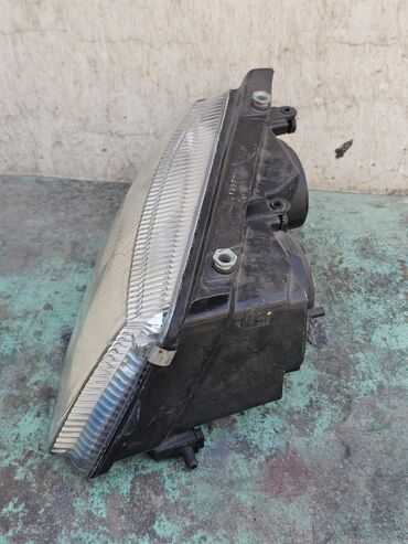 Передние фары: Передняя правая фара Volkswagen 1999 г., Б/у — 5