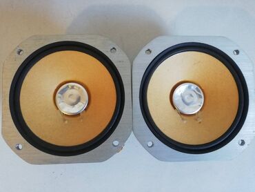 Zvučnici i stereo sistemi: -basovi 10 inca; 130w; 8 oma ispravni, vesanja za zamenu=70e/par na lalafo.rs — 4 Zvučnici i stereo sistemi: -basovi 10 inca; 130w; 8 oma ispravni, vesanja za zamenu=70e/par — 4