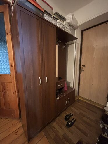 Matraslar: Açılan, 2 qapılı Düz dolab, Dəhliz dolabı