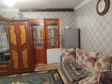 аренда квартир в баку 2 комнатные: Yataqxana satilir 4mkr yolun qiraginda Kupcali 26 kve