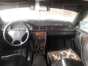 Mercedes-Benz: Mercedes-Benz W124: 1991 г., 2 л, Механика, Бензин, Седан