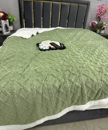 Одеяла и пледы: Плед, Новый, Все сезоны, Двусторонний, Плюшевый — 31