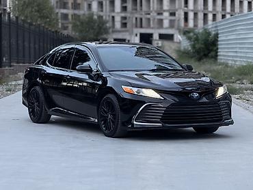 баги: Toyota Camry: 2020 г., 2.5 л, Автомат, Гибрид, Седан — 1