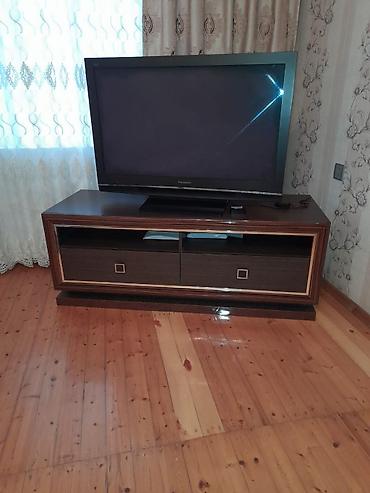 Televizor Altlığı Əla vəziyətdədir. Qeyd: Xaiş olunur lalafo.az -da Televizor Altlığı Əla vəziyətdədir. Qeyd: Xaiş olunur