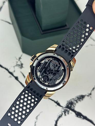 Aksesuarlar: Jacob & Co skeleton üslublu qol saatı - Korpus: qızılı tonlu — 3