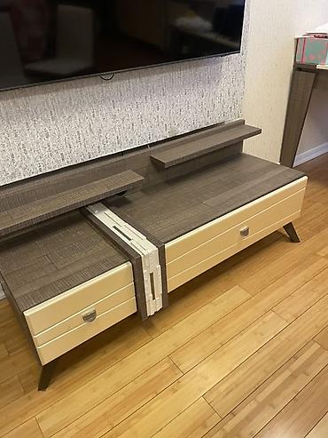 Masa və oturacaq dəstləri: Qonaq otağı üçün, İşlənmiş, Açılan, 6 stul — 6