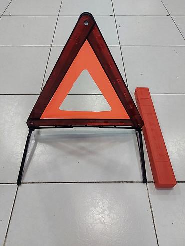 Avtomobil üçün nida qəza dayanma nişanı.Qatlanan üçbucaq formalı lalafo.az -da Avtomobil üçün nida qəza dayanma nişanı.Qatlanan üçbucaq formalı