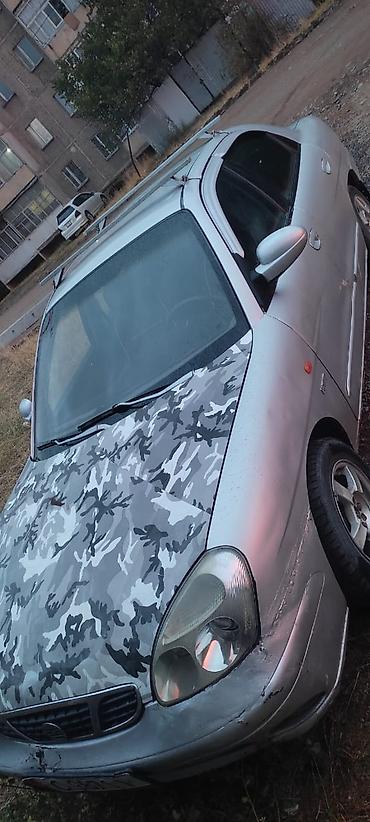 гузку: Daewoo Nubira: 1999 г., 1.6 л, Кол менен иштөөчү, Бензин, Седан — 1