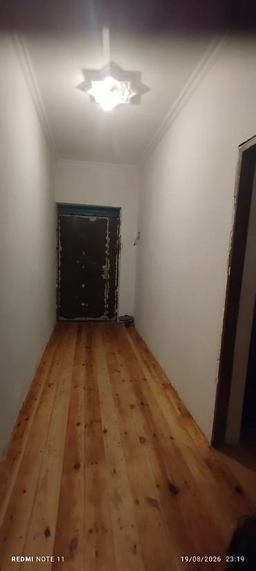 ev lokbatan: Lökbatan qəs. 4 otaqlı, 240 kv. m, Orta təmir — 1