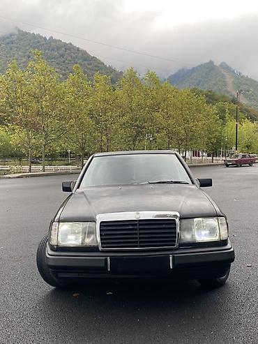mitsubishi pajero arxa stop: Mercedes-Benz W124: 2.3 l | 1988 il Sedan — 1
