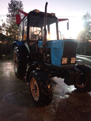 Traktorlar: Traktor Belarus (MTZ) 82.1, 2009 il, 82 at gücü, motor 8.2 l, İşlənmiş — 2