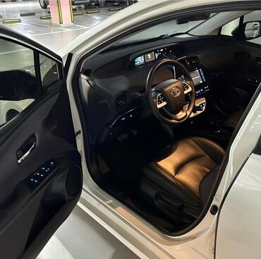 электро машины цена: Toyota Prius: 2018 г., 1.8 л, Гибрид, Хетчбек