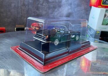 Avtomobil modelləri: Коллекционная модель Ferrari 250 GT California Black 1957 Altaya — 8