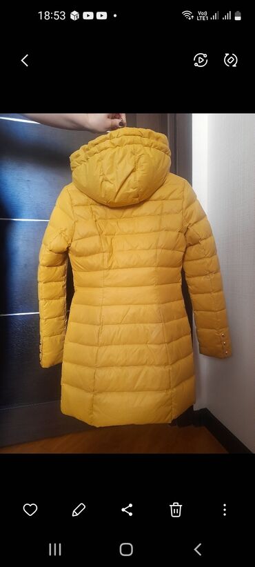 Kurtkalar: Porom butikdən alınıb 80man, S razmerdi, 3-4 dəfə geyinilib.Övladıma — 6