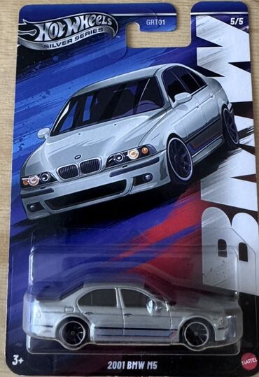 машина детские: Hot Wheels Silver Series – 2001 BMW M5 (GRT01), 5/5 - Металлический