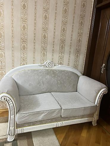 salon divan: Klassik üslubda 3 parçalı yumşaq mebel dəsti - Tərkib: 2 nəfərlik — 2