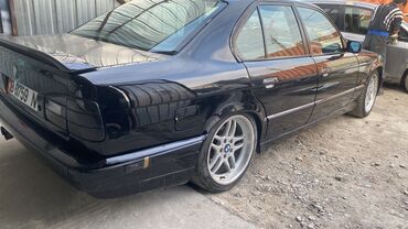 я ищу бмв: BMW 5 series: 1994 г., 3 л, Механика, Бензин, Седан