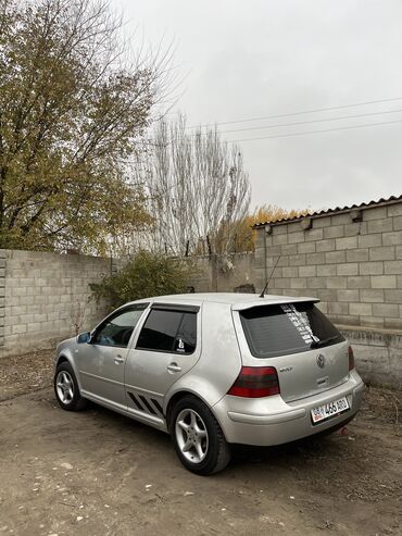 трактор беларусь 82 1: Volkswagen Golf: 2000 г., 1.6 л, Механика, Бензин, Хэтчбэк