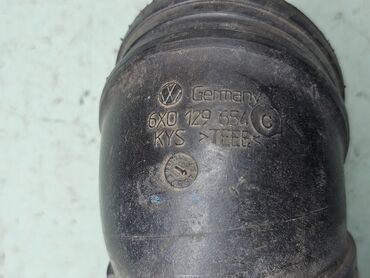 Трубки, патрубки, шланги: Патрубок Volkswagen 2001 г., Б/у, Оригинал, Германия — 2