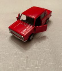 Oyuncaqlar: Lada Vaz 21013 vs 21011 modelkası satılır.Retro qırmızı — 7