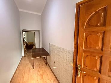 kiraye ev koroglu: İcarəyə verilir 1 otaqlı köhnə tikili 40 m², Nəsimi r. 700 AZN/ay 1 — 2