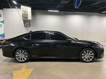Lexus: Lexus ES: 2021 г., 2.5 л, Вариатор, Гибрид, Седан — 4