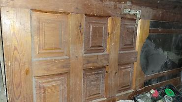 Giriş qapıları: Taxta giriş qapısı - Material: tam ağac (kütləvi), klassik panelli — 1