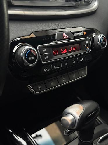 Kia: Kia Sorento: 2019 г., 2.2 л, Автомат, Дизель, Кроссовер — 9