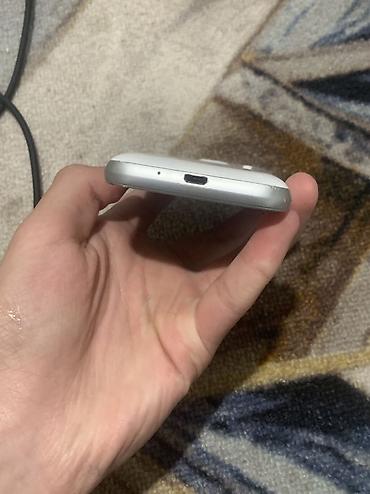 Samsung: Samsung Galaxy J1 Mini, Б/у, 8 ГБ, цвет - Белый, 2 SIM — 6