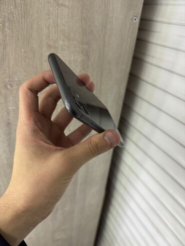 Apple iPhone: IPhone 11, Б/у, 64 ГБ, Черный, Защитное стекло, Чехол, 80 % — 4