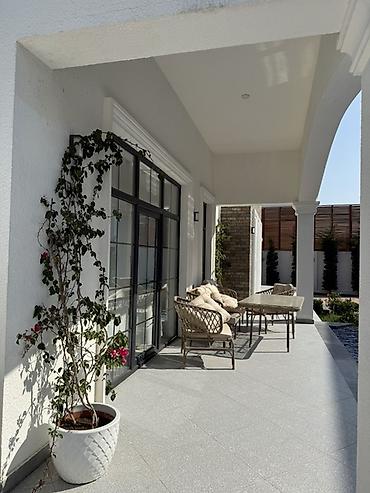 6 mikrorayon: 5 otaqlı, 216 kv. m, Yeni təmirli — 7