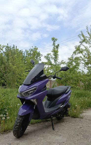 сиденье на скутер: Макси скутер Yamaha, 180 куб. см, Бензин, Колдонулган