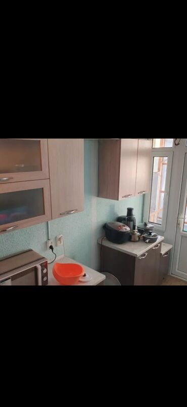 аренда помещения жалал абад: 55 м², 3 комнаты, Парковка, Забор, огорожен