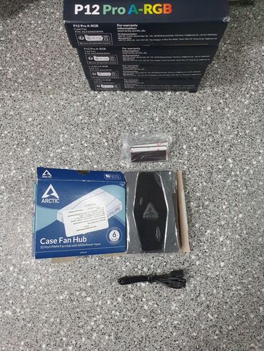 кейс для hdd: ARCTIC Case Fan Hub — концентратор для корпусных вентиляторов - 10