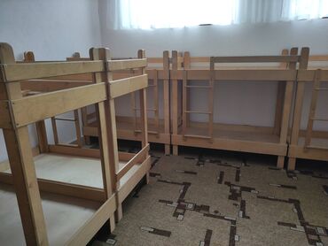 Детские кровати: Продаю деревянные двухъярусные кровати для детского сада (б/у) в