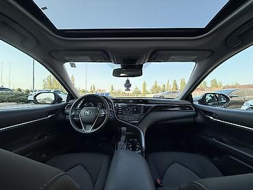 без первоначального: Toyota Camry: 2020 г., 2.5 л, Вариатор, Гибрид, Седан — 8
