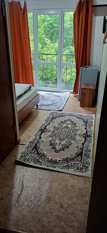 дом в аренду иссык куль: Коттедж, МАНГО МАН ЦО Золотые пески, Бостери, Детская площадка, Парковка, стоянка, Охраняемая территория