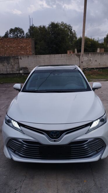 Toyota: Toyota Camry: 2018 г., 2.5 л, Вариатор, Гибрид, Седан