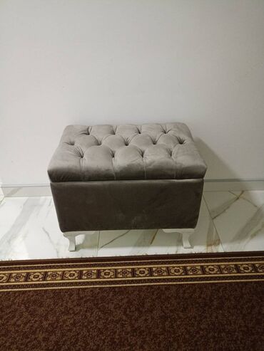 Stolice: Tabure dimenzije 80*40 cm moguca izrada i u drugim bojama i — 17