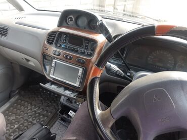 граната субару легаси: Mitsubishi Space Gear: 1999 г., Бензин, Вэн/Минивэн