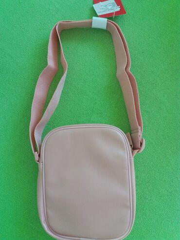 guess torbica sa cirkonima: Shoulder bag, Puma