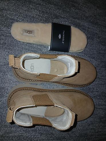 Ботинки, 42.5, UGG, Новый, цвет - Бежевый